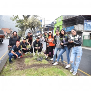  - sensibilización de niños y adolescentes de la provincia de tungurahua sobre el cuidado del medio ambiente / li etapa forestación y recolección de residuos., guadalajara